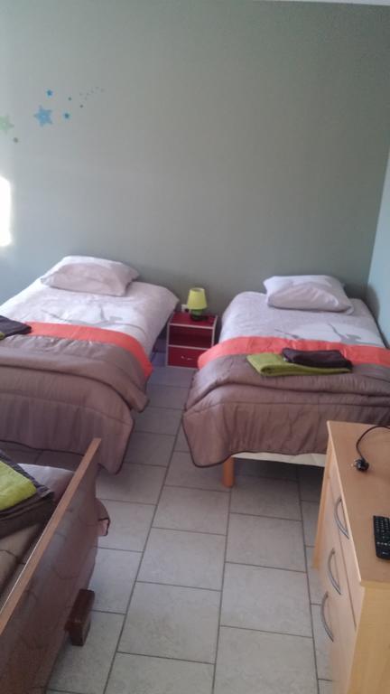 Mison Chambres D'Hotes Les Maisses מראה חיצוני תמונה