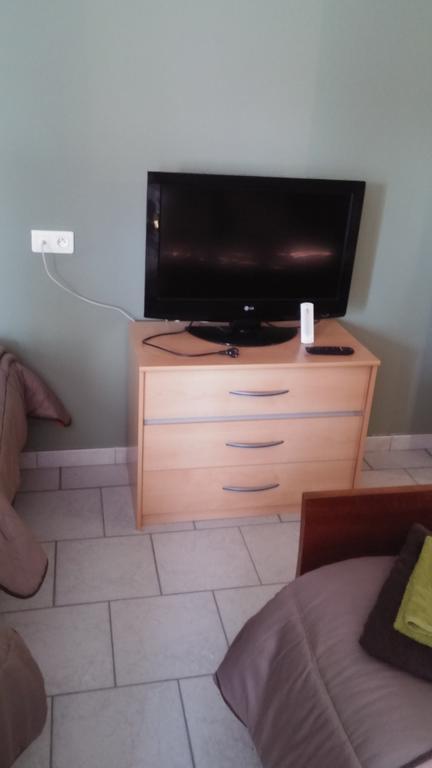 Mison Chambres D'Hotes Les Maisses מראה חיצוני תמונה